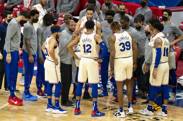 爱游戏大厅-76人轻取湖人，戈贝尔带队取胜